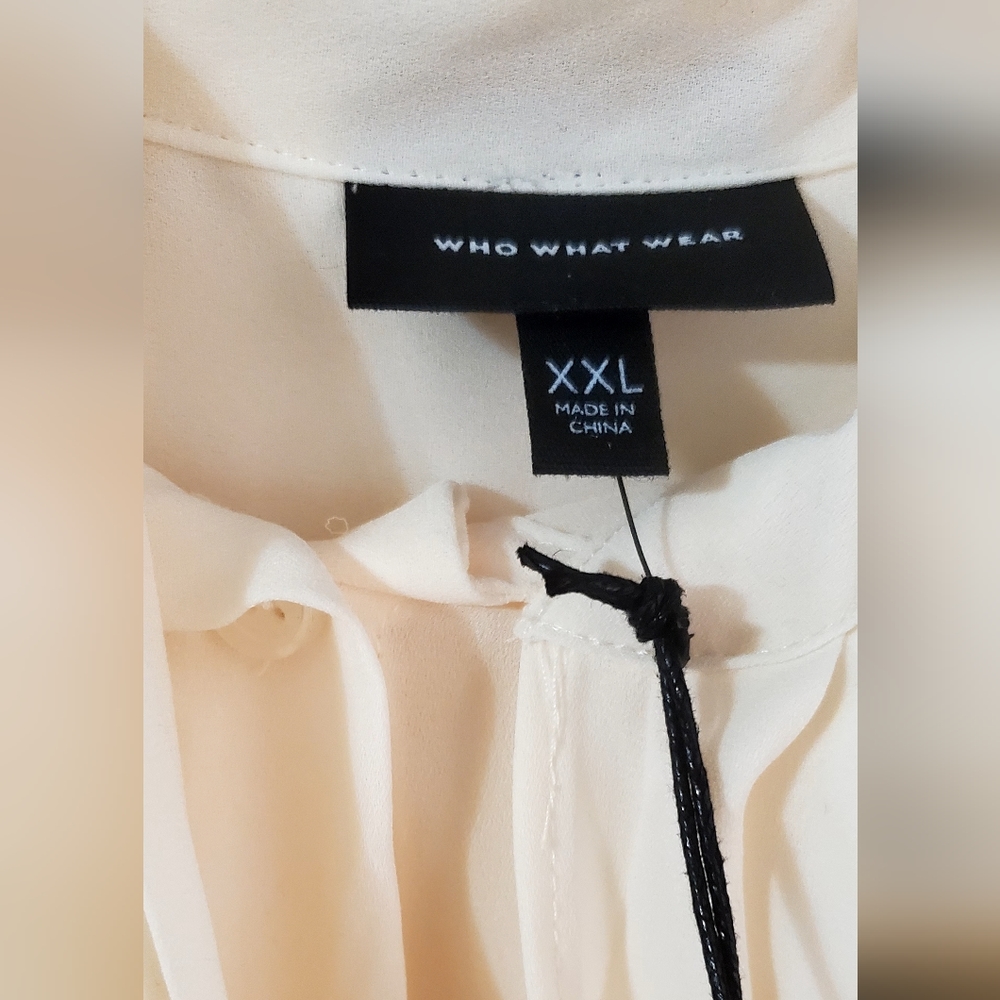 Who What Wear Elegant Cream Blouse with Scarf Detail NWT - Picture 2 of 4